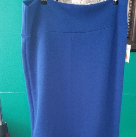 Lularoe Cassie - Picture 4 of 4